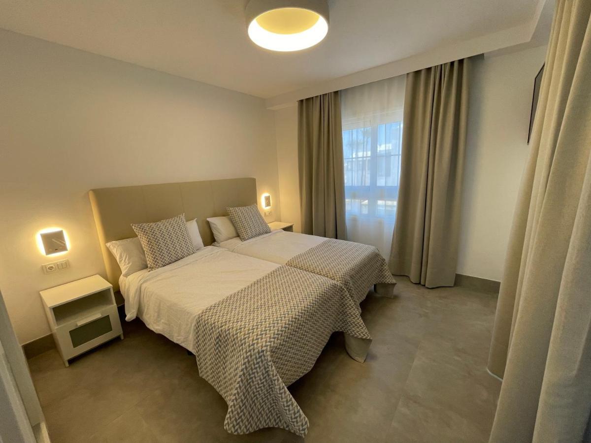 Izaro Apartamento Atico De Lujo Cerca De Playa Dorada Playa Blanca  Exterior photo