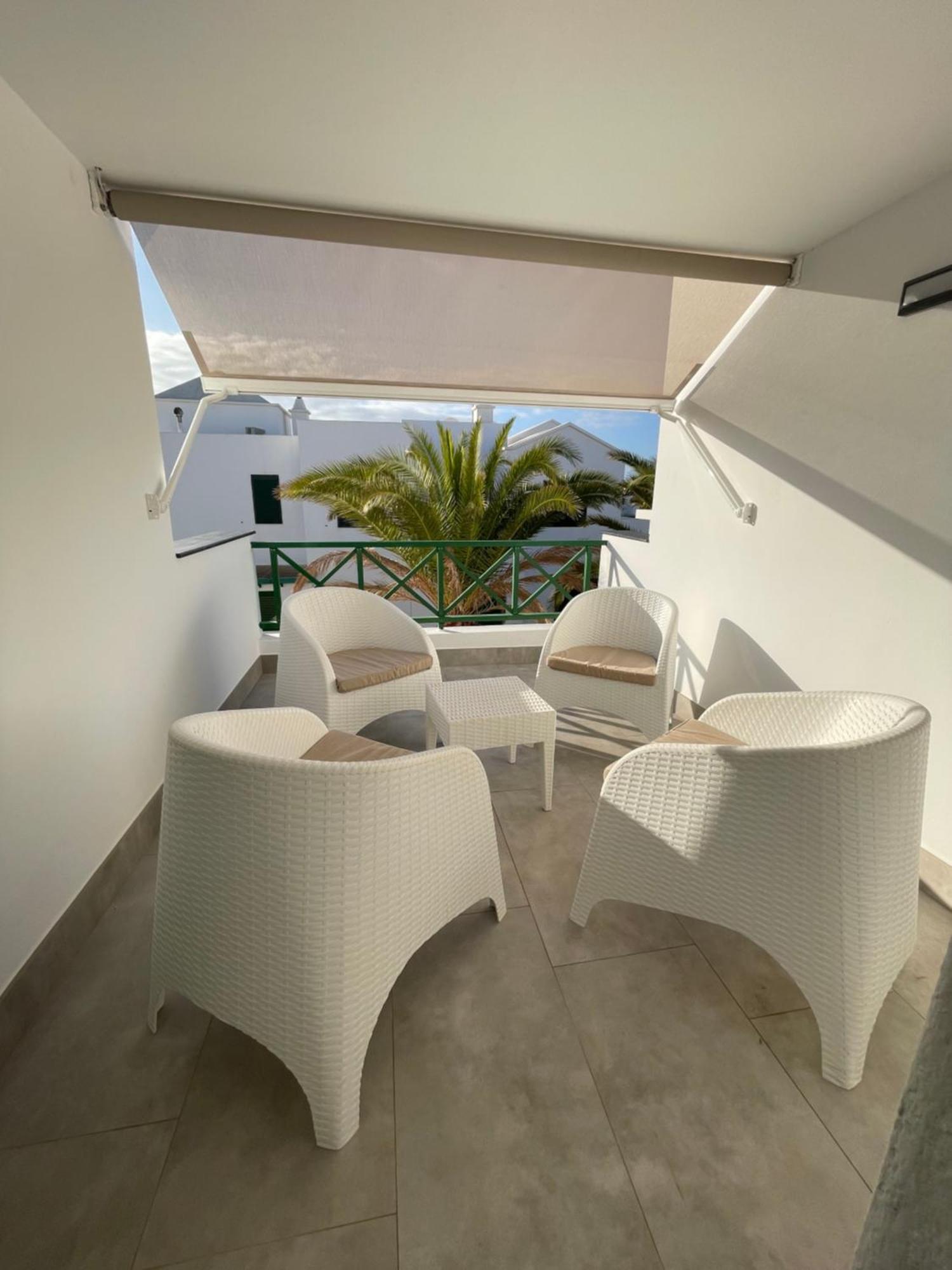 Izaro Apartamento Atico De Lujo Cerca De Playa Dorada Playa Blanca  Exterior photo